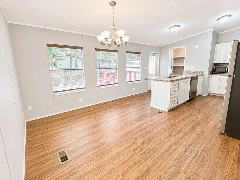 33114 McKinley Cir — Photo 14