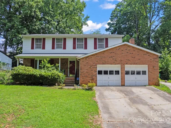 7234 Rollingridge Dr, Charlotte, NC 28211