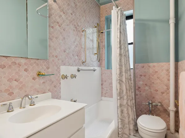 176 West 87th Street image 14 of 20