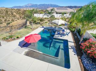 172 Sage Ct, Calimesa, CA 92320