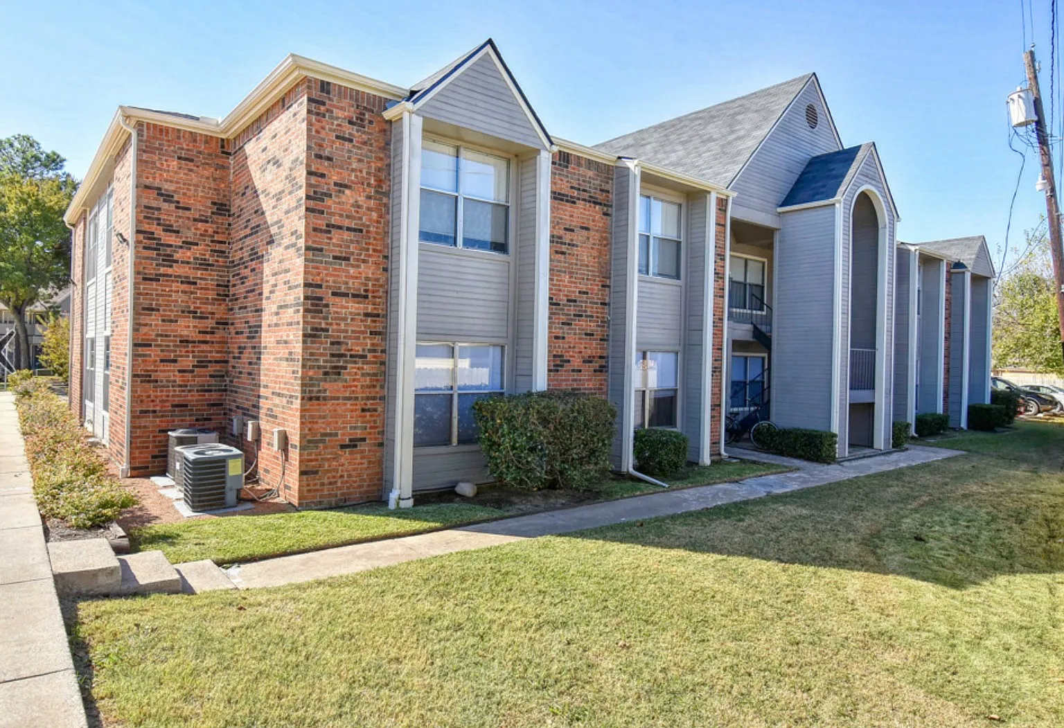 Trinity Pines Apartments — Photo 2