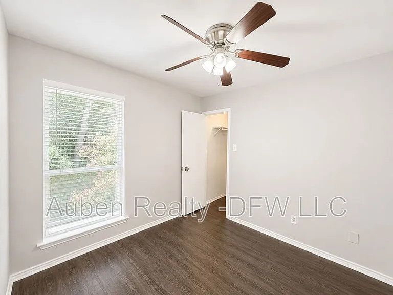 7716 Sable Ln — Photo 11