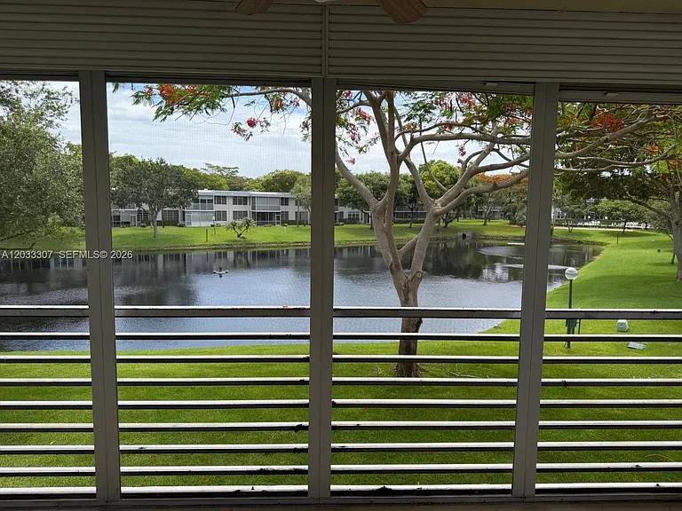 4261 W Palm Aire Dr #202 — Photo 17