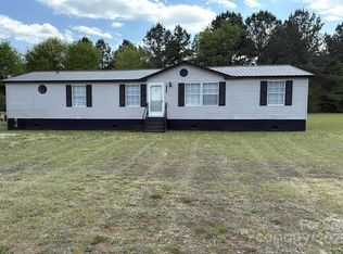 6810 Old Wire Rd, Laurel Hill, NC 28351