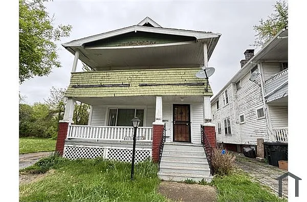 14111 Baldwin Ave photo 1