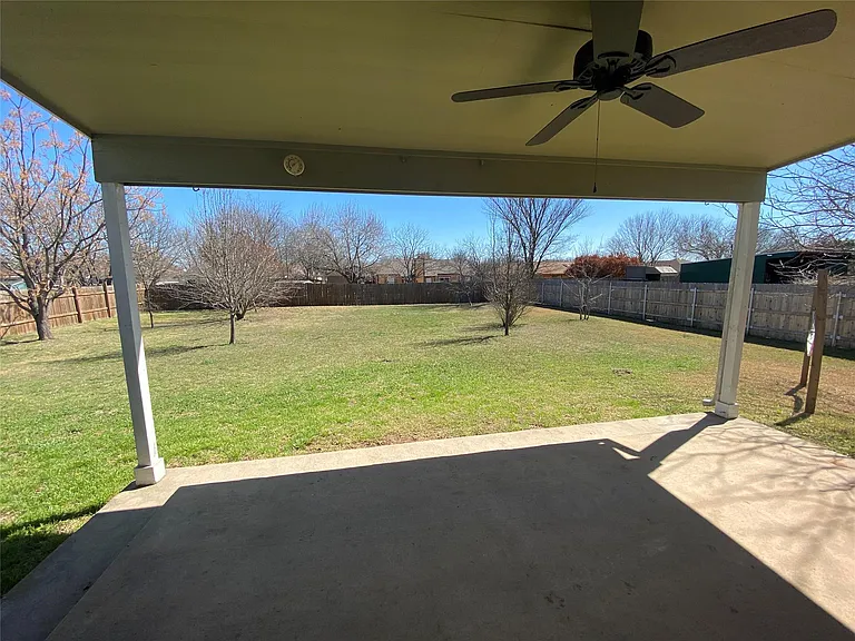 1806 Dublin Dr — Photo 37