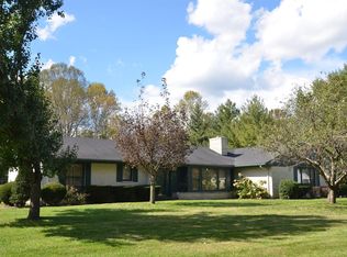 1399 Blackburn Rd, Irvine, KY 40336