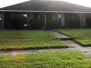 10695 Willowood Dr, Baton Rouge, LA 70811