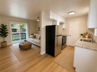 212 Pleasant Hill Ave N, Sebastopol, CA 95472