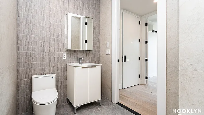 Bathroom, photo 4
