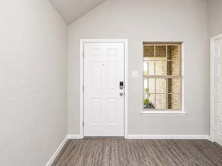 3344 Duncan Way — Photo 3