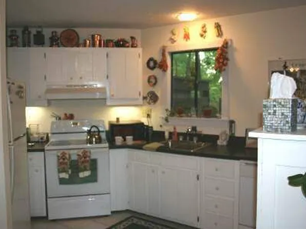 3304 The Trl, Gainesville, GA 30501