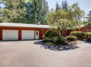 58400 E Marmot Rd, Sandy, OR 97055