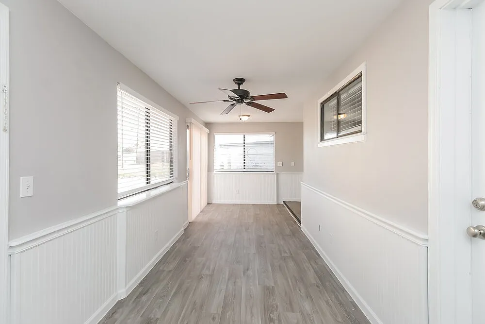 2 bed, 2.0 bath, 2207 sqft, $2,525 — Photo 3