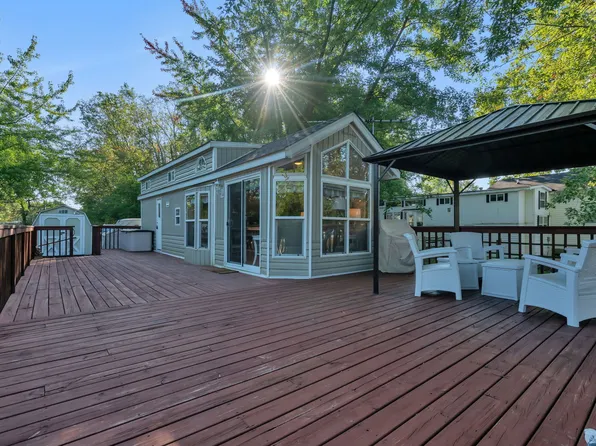 220 Largemouth Ln, Wilmington, IL 60481