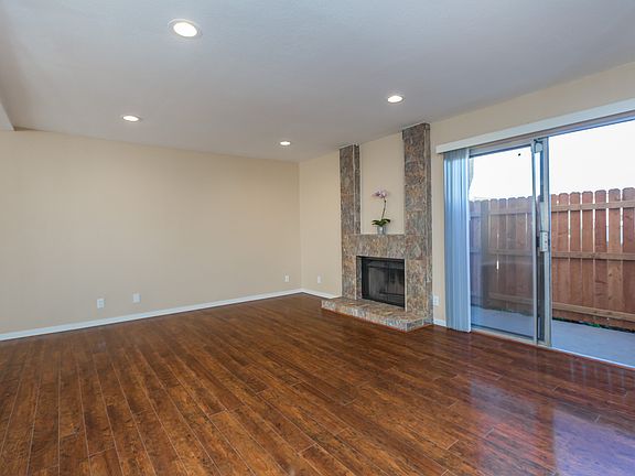 3rd image of 14657 Nordhoff St Unit 7