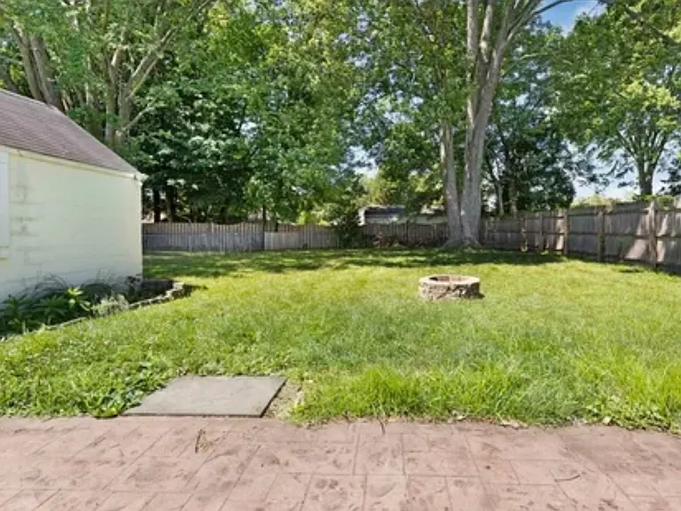 16 Wellington Rd — Photo 17
