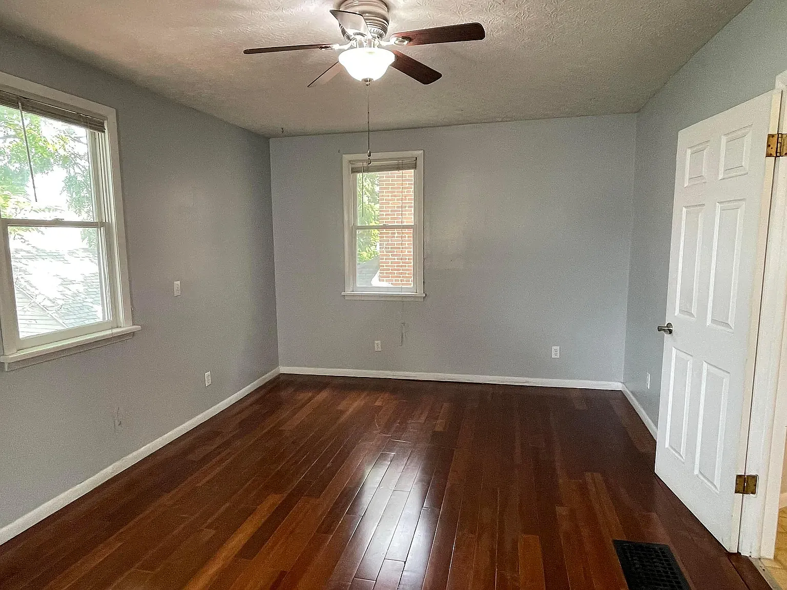 3 bed, $1,500 — Photo 4