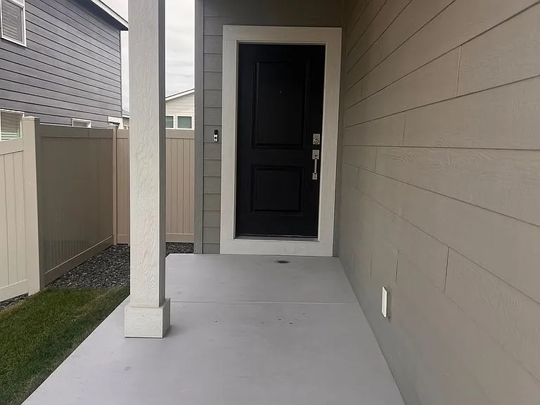 931 S Zeelar St — Photo 3