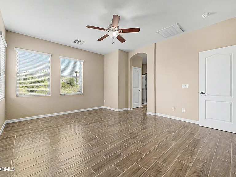 15155 N 145th Ave — Photo 16
