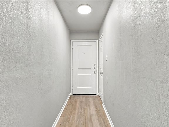 3rd image of 104 Stephen Dr