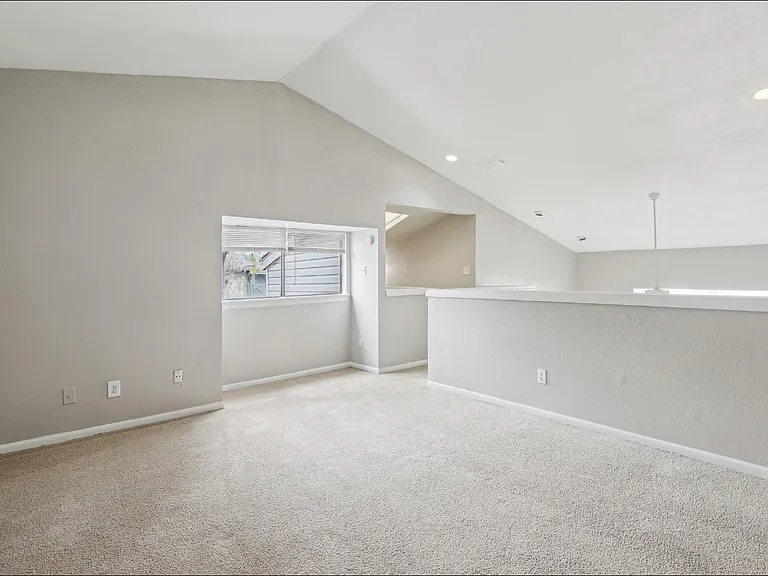 Golden Village Townhomes — Photo 38
