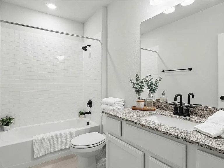 17151 Sandstone St — Photo 10