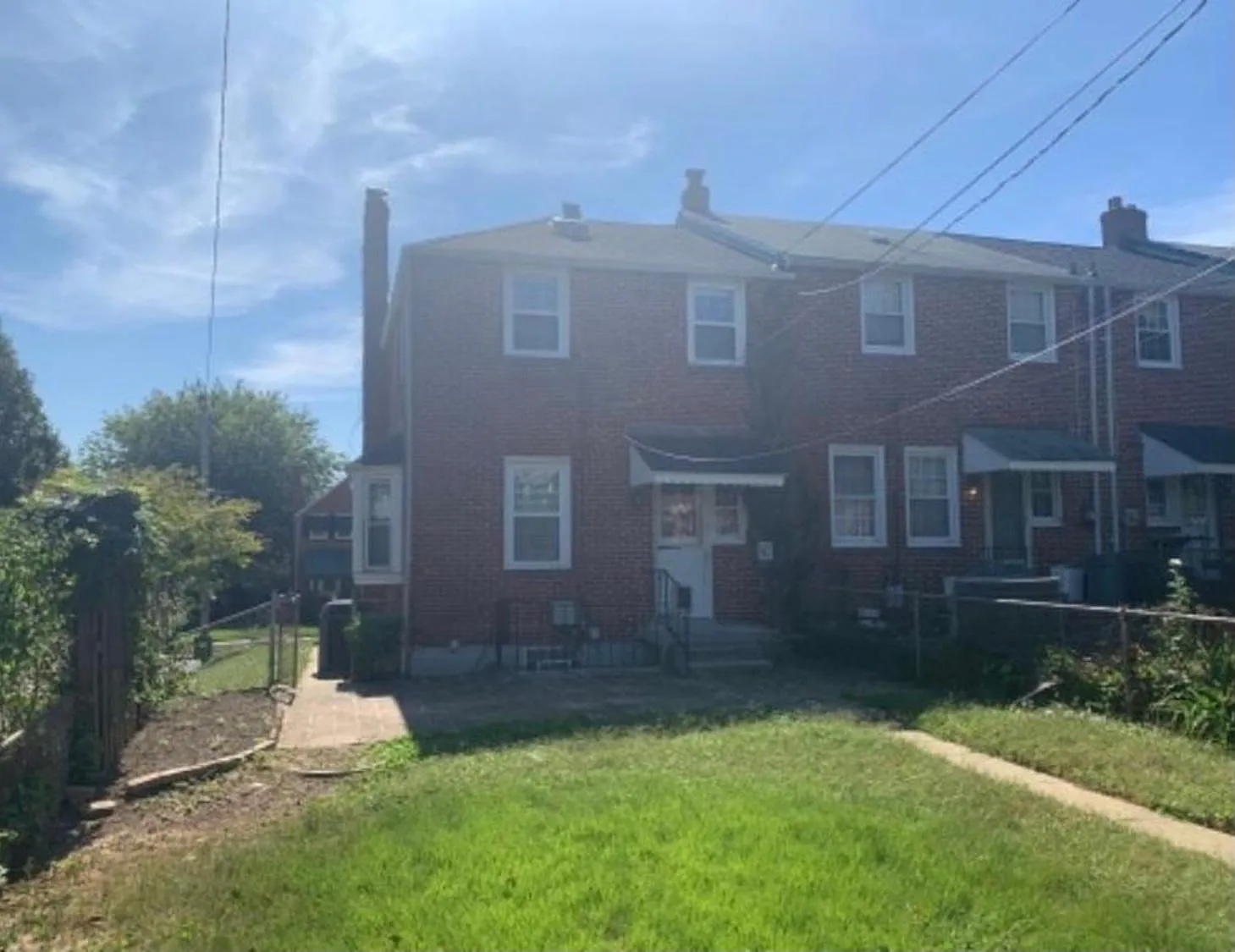3 bed, 1600 sqft, $2,300 — Photo 2