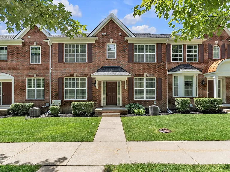 41590 Mitchell Rd — Photo 1