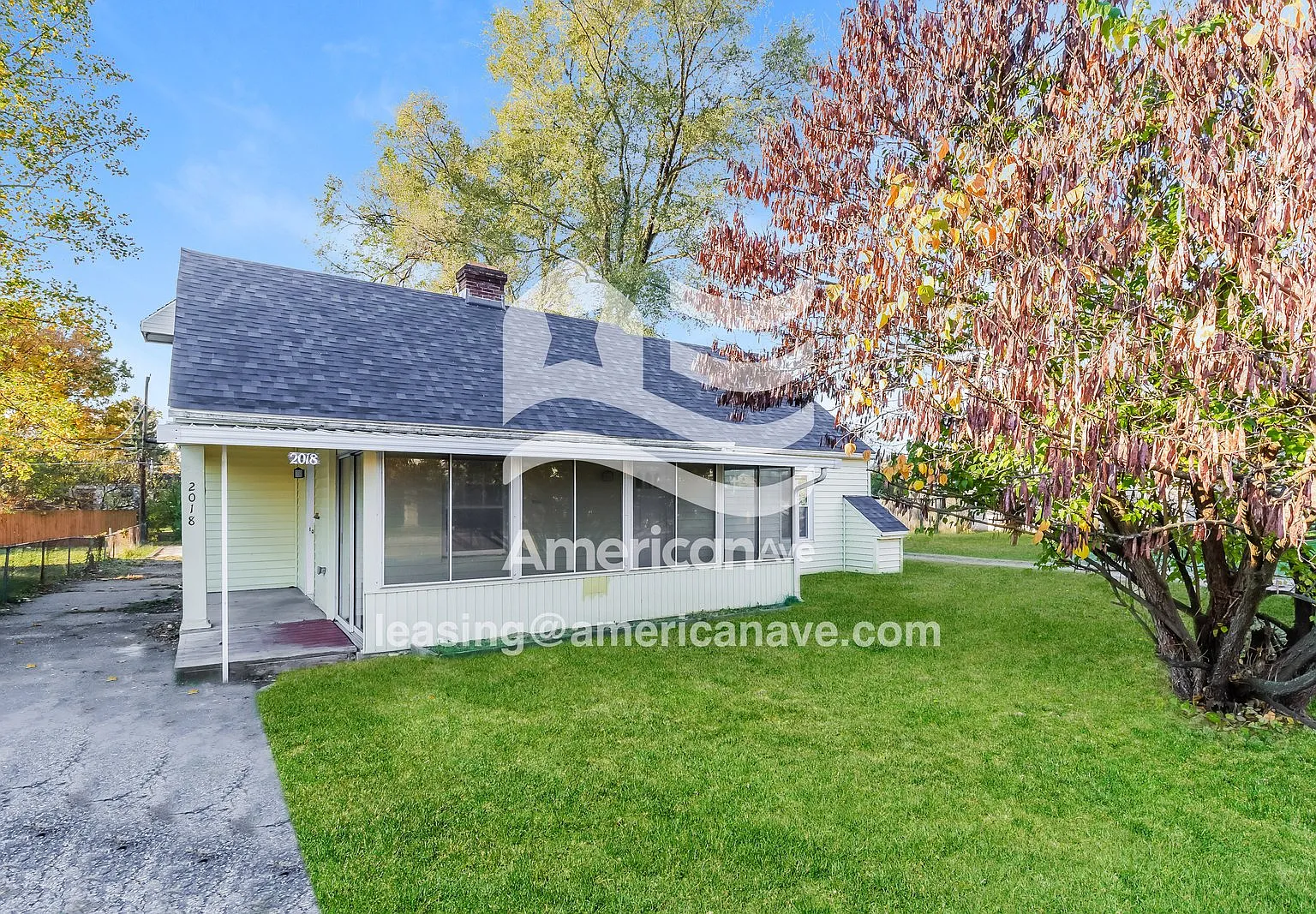 2 bed, 1.0 bath, 972 sqft, $1,147 — Photo 1