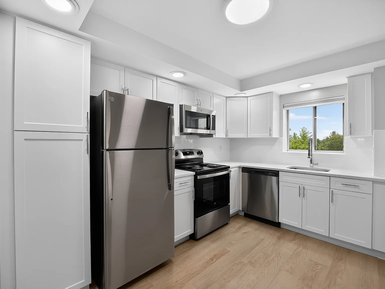7 Stonehill Dr — Photo 3