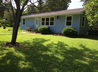 15921 Iris Rd, Neosho, MO 64850