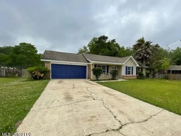 7217 Cypress Cir, Ocean Springs, MS 39564