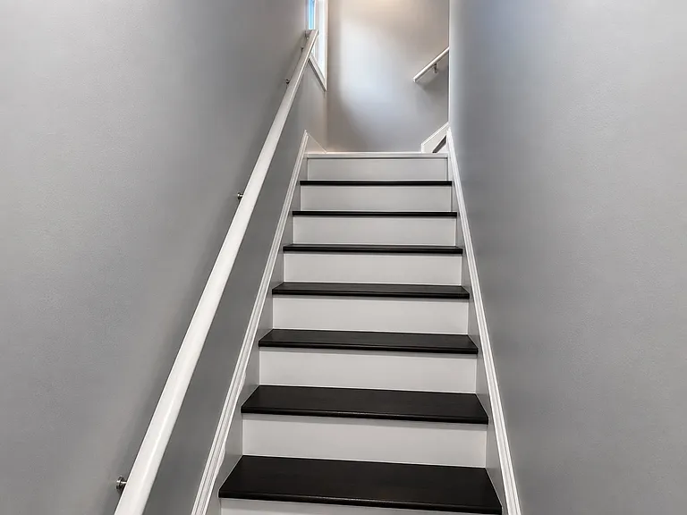 756 Stratford Ave #756 — Photo 3