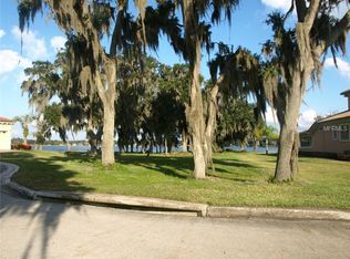 Island Shores Lane, lakeland, FL 33809