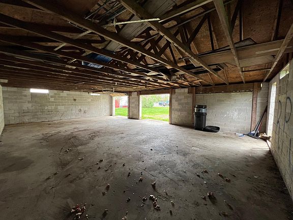 4th image of 956 Madison St APT 2