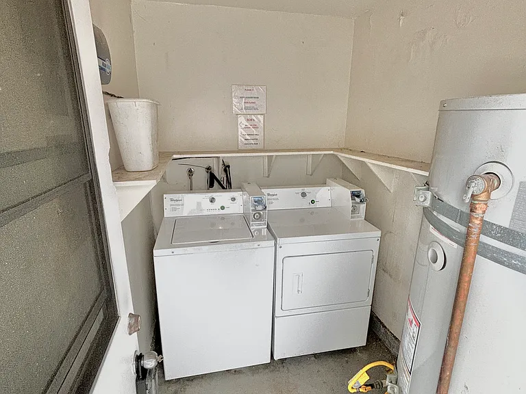 114 S Irena Ave #2 — Photo 17