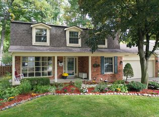 2155 Rutgers Dr, Troy, MI 48085