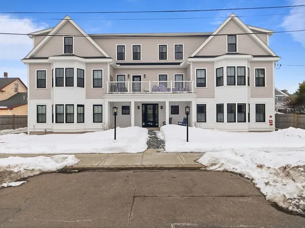 4 Anawan Ave #7, West Roxbury, MA 02132