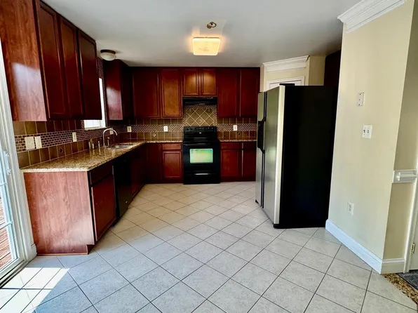104 Eastside Ln, Winchester, VA 22602