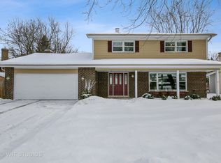 1728 Warbler Dr, Naperville, IL 60565