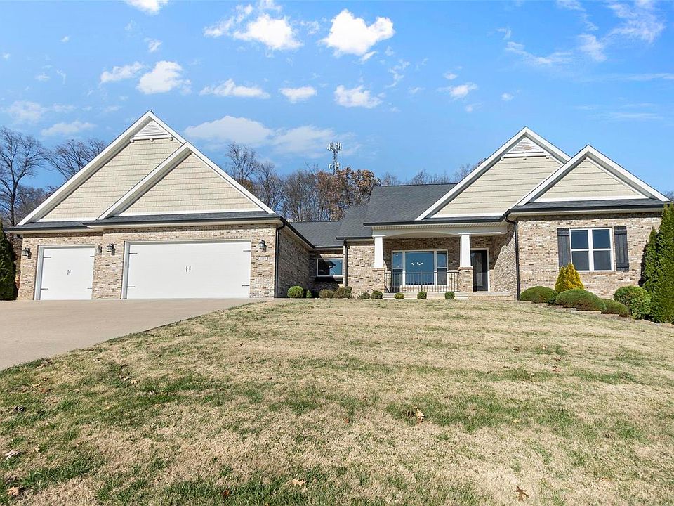 1st image of 2112 Silver Campine Ln