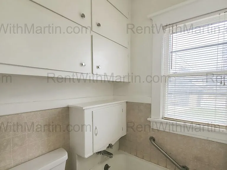 313 Denver St — Photo 10