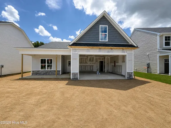 101 Crossvine Street, Selma, NC 27576
