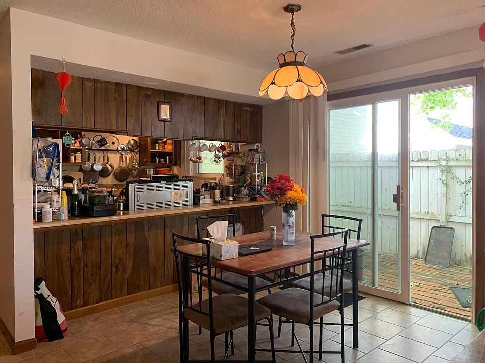 Porcelain tile in kitchen, laundry and dining area