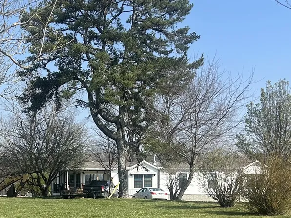 792 Brewer Rd, Crossville, TN 38572