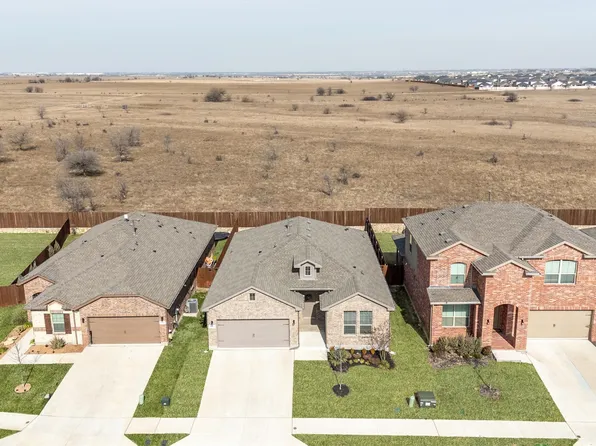 1864 Mensa Dr, Haslet, TX 76052