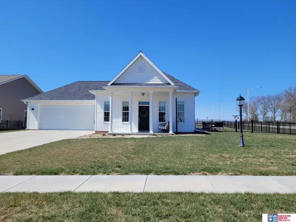 2497 N Columbia Ave, Seward, NE 68434