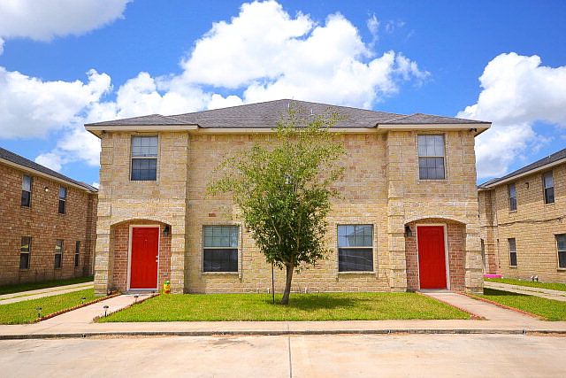 1st image of 713 Sonesta Ct