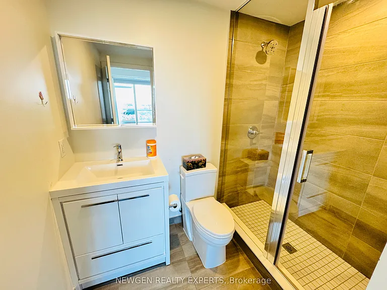 212 King William St #1220 — Photo 17